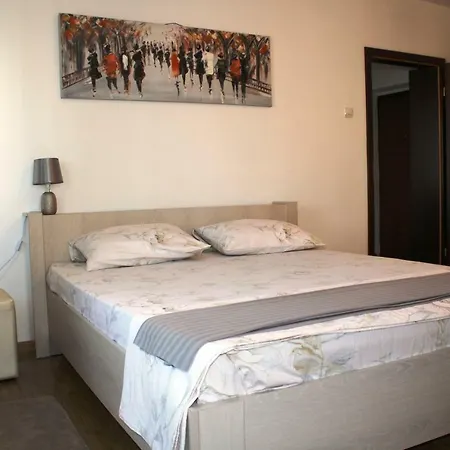 Alba Iulia Square, Premium 2 Апартаменты *