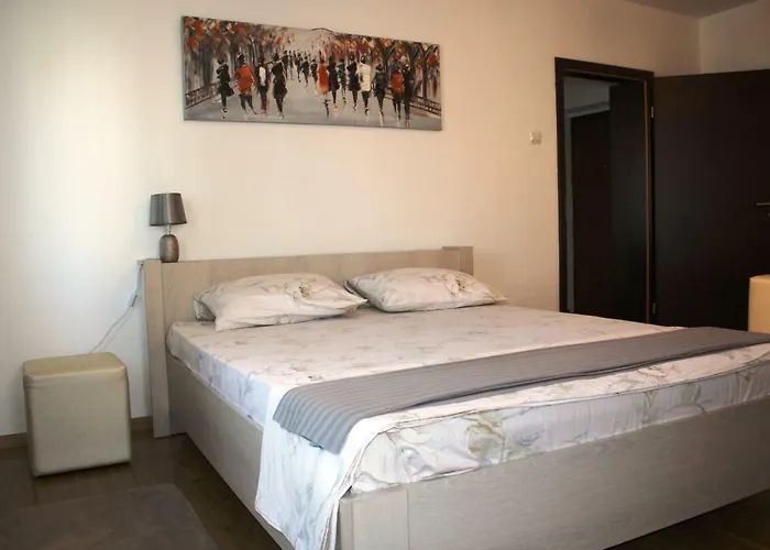 Alba Iulia Square, Premium 2 דירה *
