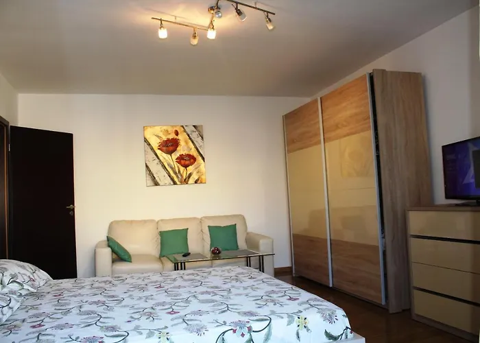 Alba Iulia Square, Premium 2 * Bukarest