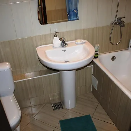 Alba Iulia Square, Premium 2 * Bukareszt